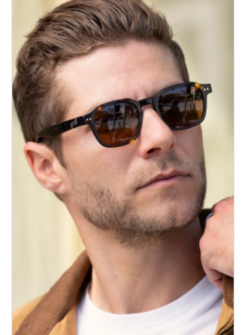 Kiara Black Frame Sunglasses with Brown Lenses. New w Case